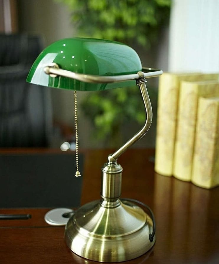 lampada ministeriale verde vintage