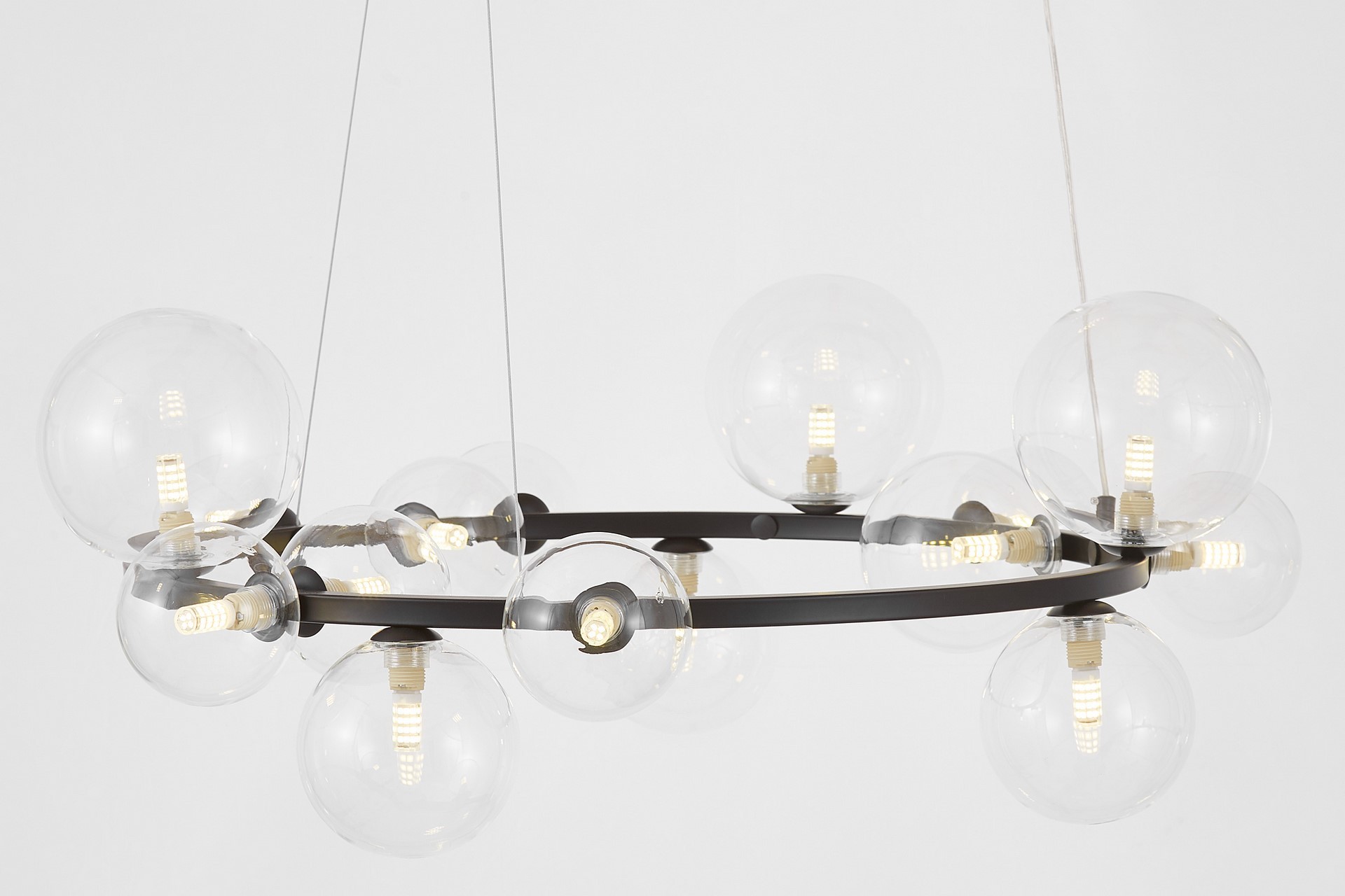 Lampadario moderno cucina a sospensione nero con sfere trasparenti