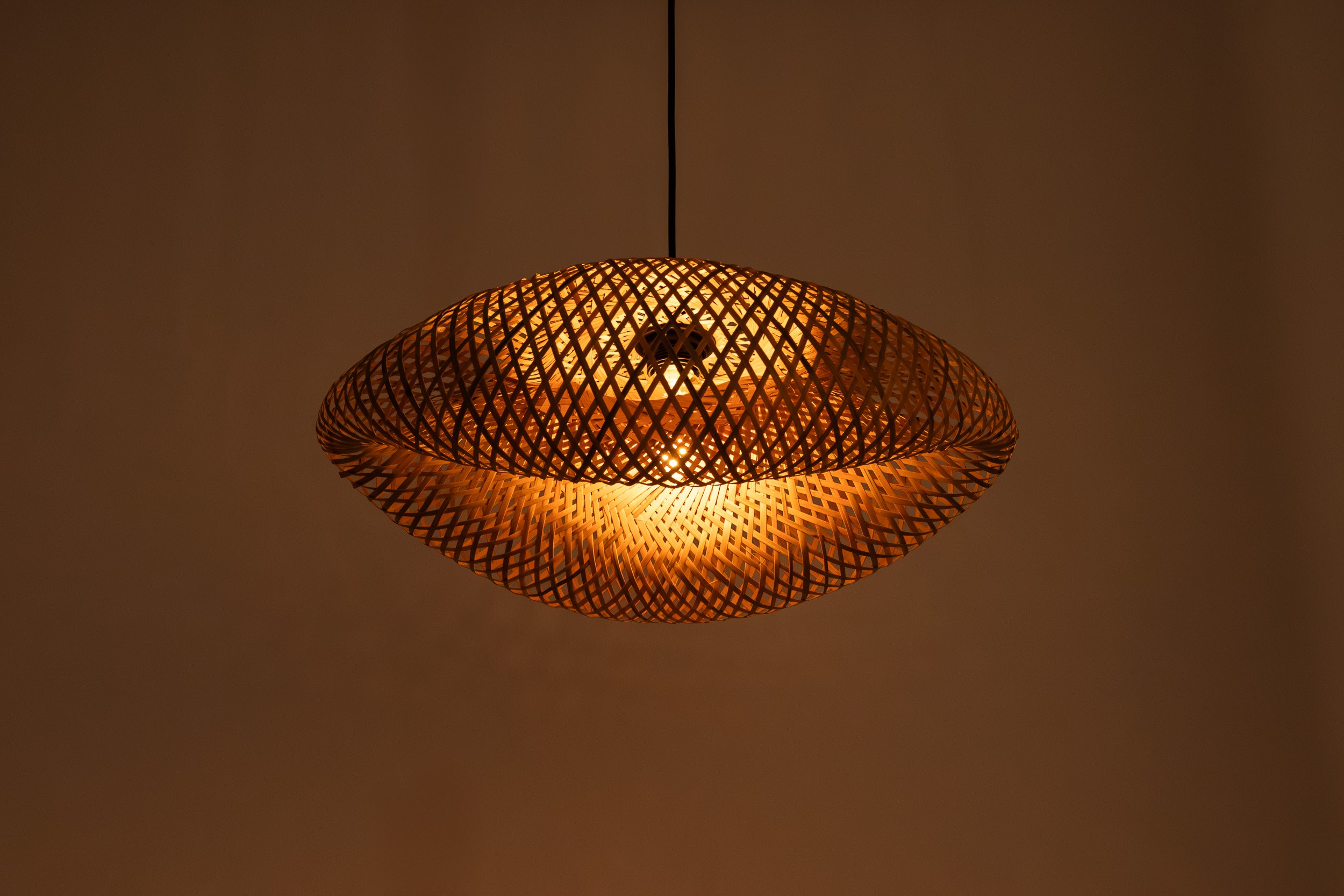 Lampada a sospensione in bambu stile boho decorativa